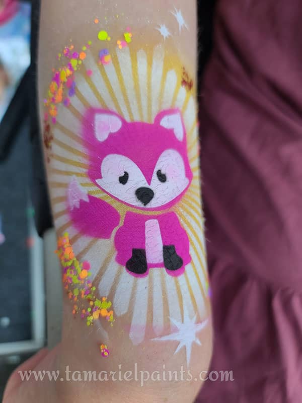 Airbrush design with pink fox