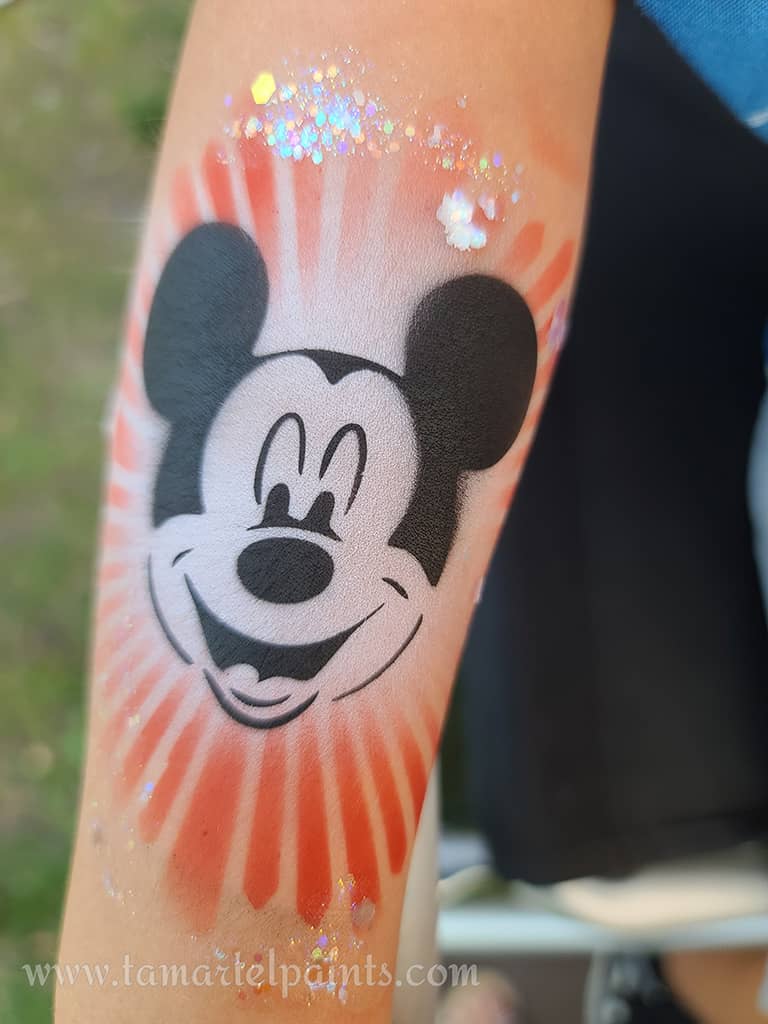 Airbrush design with Micky Mouse head