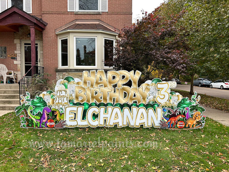 A photo of a custom made yard sign which reads Happy 3rd Birthday Elchanan